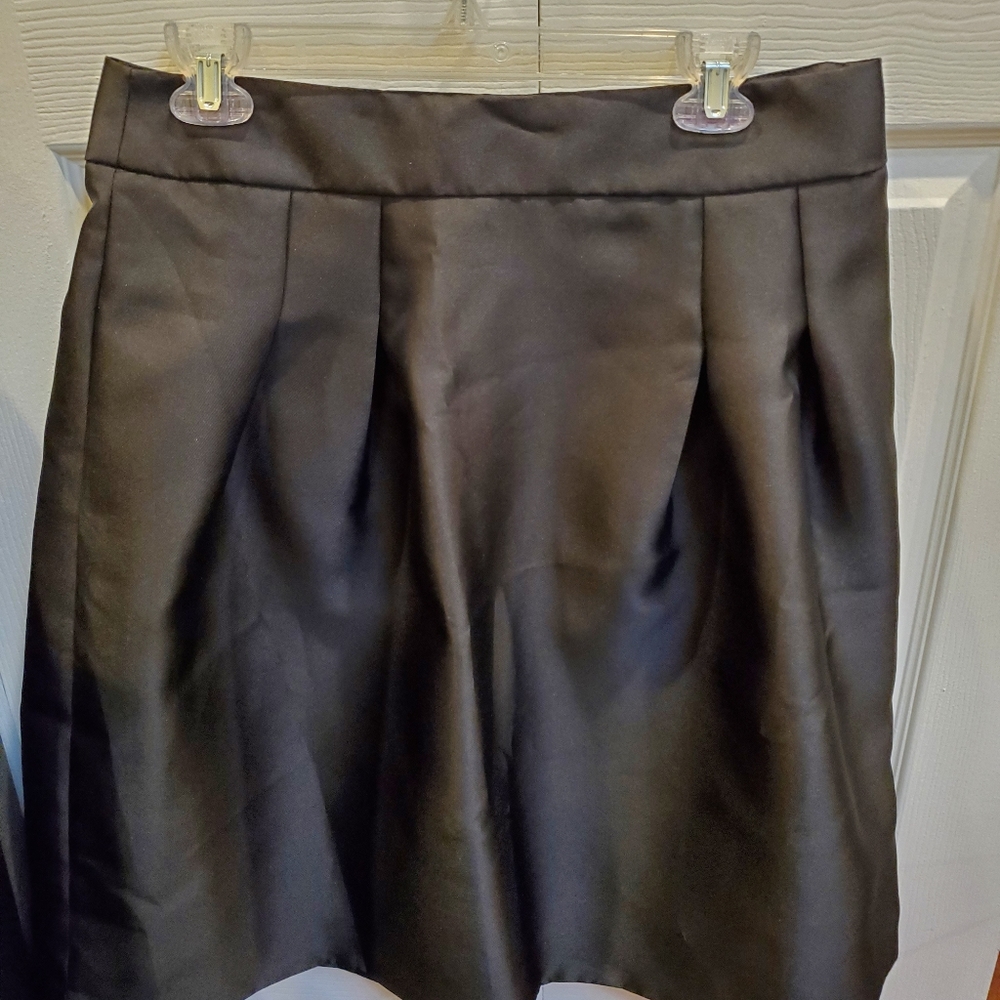 Junees black taffeta pleated skirt